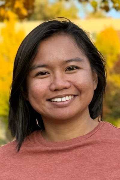 Jackie Guevara 400x600.jpg